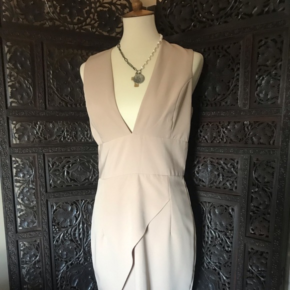 $225 Alexia Admor beige plunging neckline dress S - Picture 4 of 7